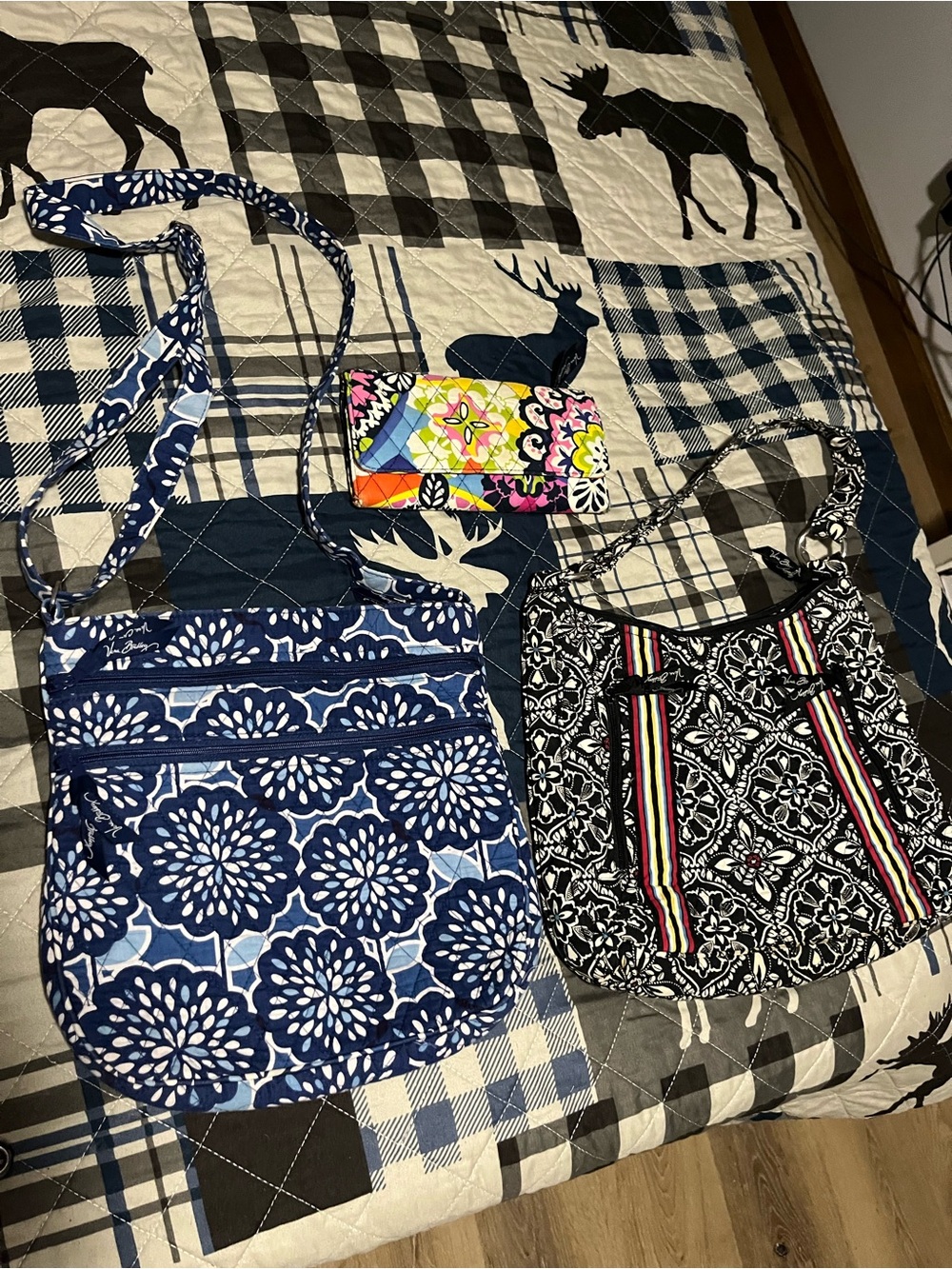 (3) EUC VERA BRADLEY BUNDLE WON’T SEPARATE